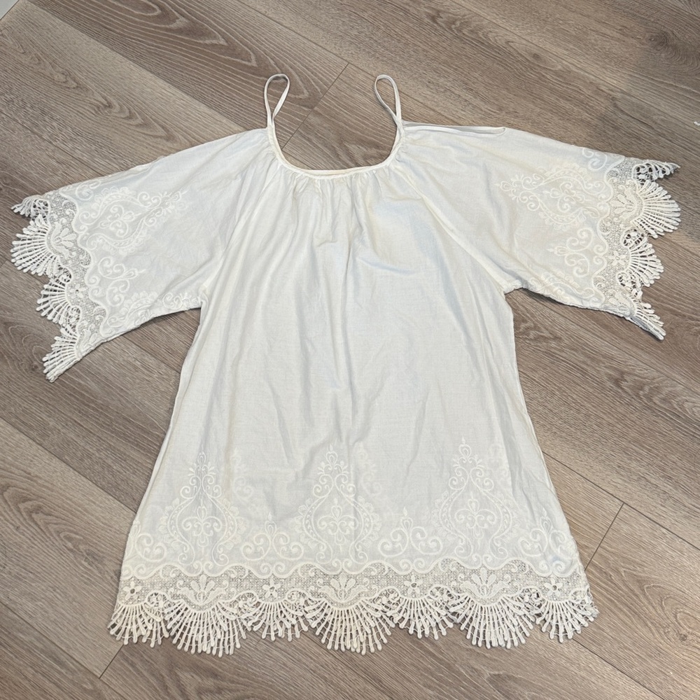 PilyQ Barcelona Serena Lily White Lace Off The Shoulder Swimsuit Cover Up Medium - Picture 3 of 10
